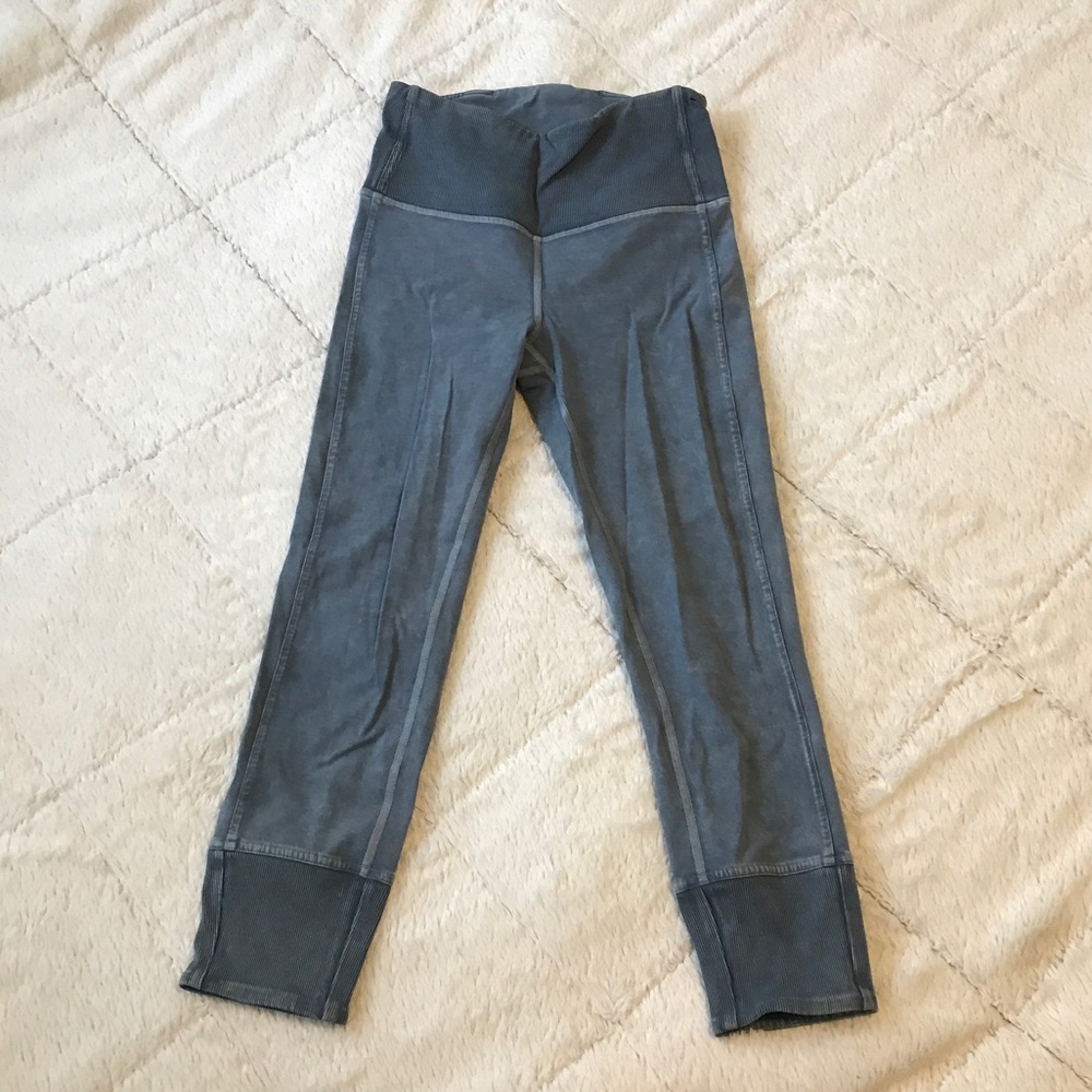 Lululemon leggings acid wash blue size 4